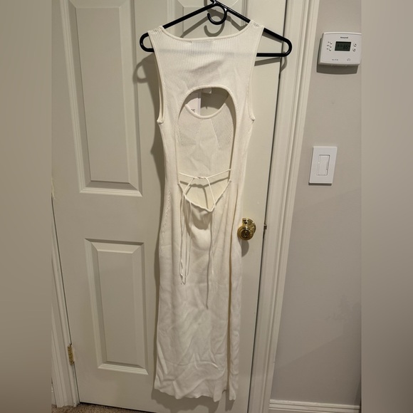 NWT SIGNIFICANT OTHER VENETIA OPEN-BACK RIB KNIT MIDI DRESS - Picture 3 of 5